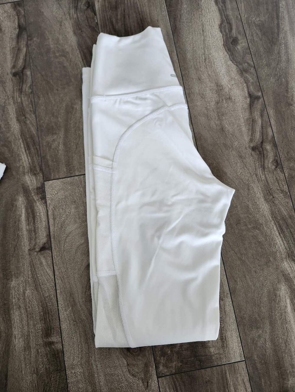 Aerie High Rise Solid White Leggings Petite or cropped